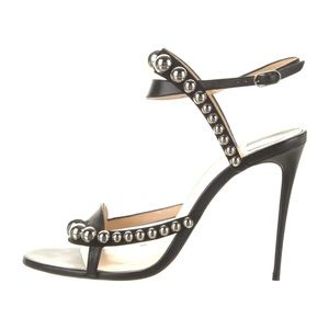 Christian Louboutin Galeria Heels SZ 39.5